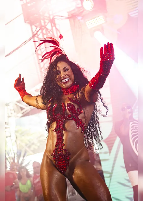 
          Imagem ilustrativa da imagem Delírio Tropical: veja fotos do festival de música e cultura em Vila Velha
          