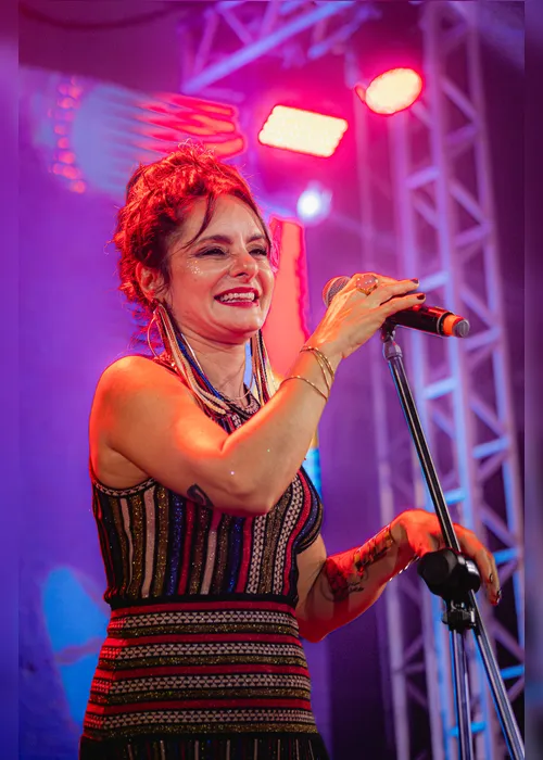 
          Imagem ilustrativa da imagem Delírio Tropical: veja fotos do festival de música e cultura em Vila Velha
          