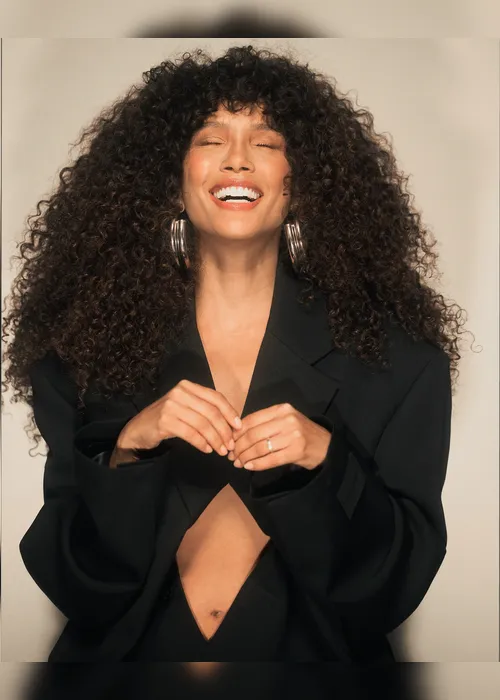 
          Imagem ilustrativa da imagem Felipe Simas, Sabrina Sato e Taís Araújo: notícias dos famosos na coluna Pop.Zap
          