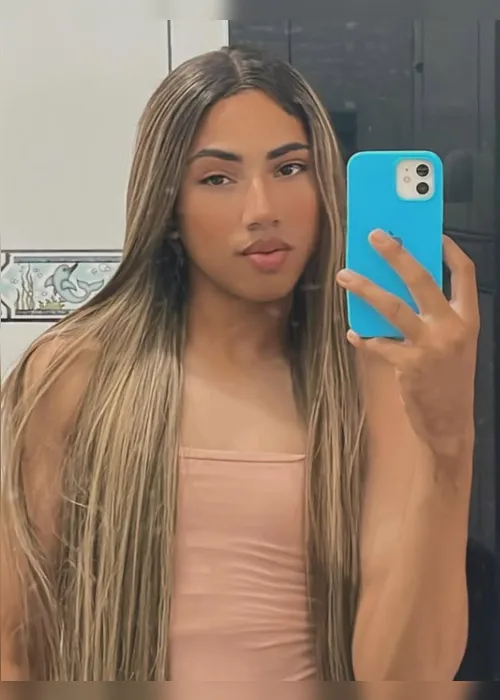 
          Imagem ilustrativa da imagem Homem vai a delegacia, confessa ter matado mulher trans e é liberado pela polícia na Bahia
          