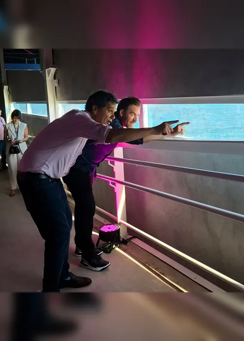 
          Imagem ilustrativa da imagem Renzo mais próximo ao governo?
          