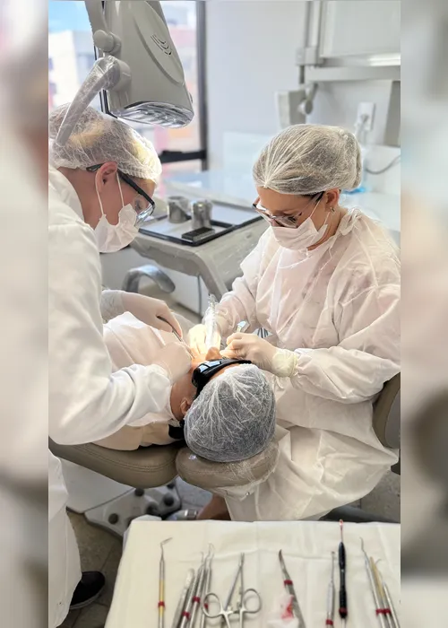 
          Imagem ilustrativa da imagem Sorriso novo em poucas horas
          