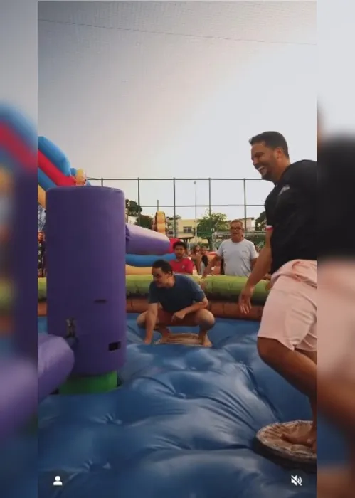 
          Imagem ilustrativa da imagem Tucano alça “voos” pelo interior
          