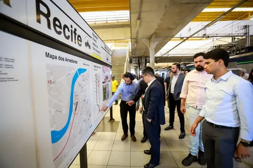 Imagem ilustrativa da imagem Governo de PE e gigante chinesa CRRC firmam acordo para modernizar metrô do Recife