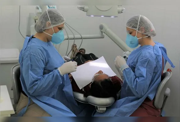 Imagem ilustrativa da imagem 900 vagas para tratamento de canal, cirurgia e prótese de graça