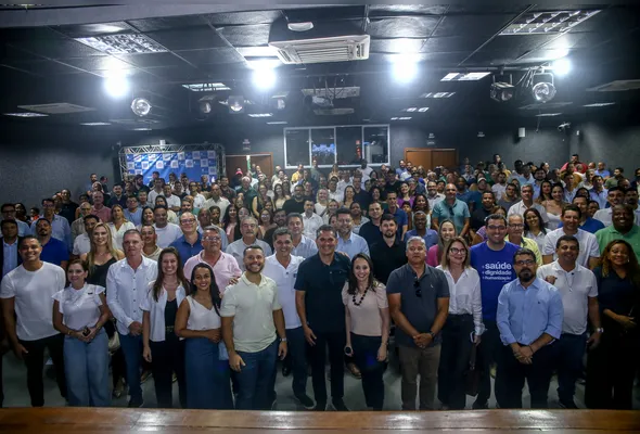 Lideranças do Podemos entre Ricardo Ferraço, Gilson Daniel e Renata Abreu