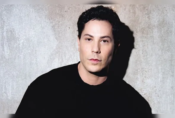 Imagem ilustrativa da imagem Christian Chávez apresenta turnê "Para Siempre" no Recife