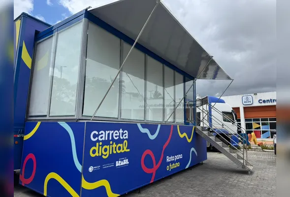 Imagem ilustrativa da imagem Compaz Miguel Arraes sedia Carreta Digital com cursos gratuitos de tecnologia