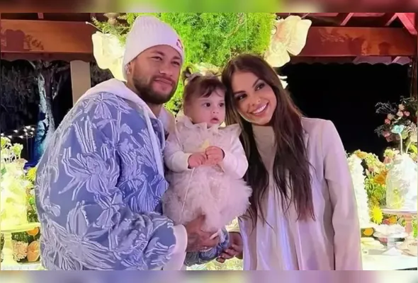 Imagem ilustrativa da imagem Filha de Neymar passa por cirurgia de emergência após acidente doméstico