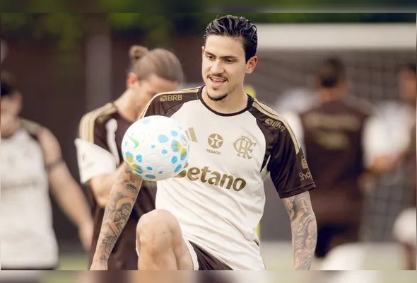 Imagem ilustrativa da imagem Flamengo escolhe titulares para clássico com Vasco