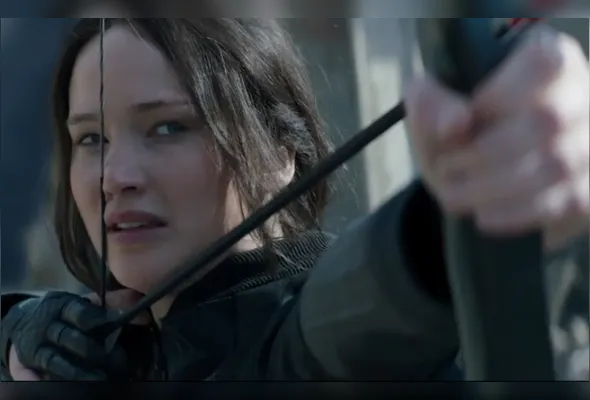 Jennifer Lawrence deve retornar como Katniss Everdeen em novo filme da saga