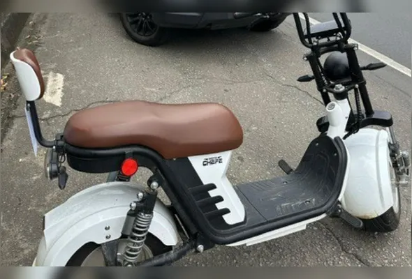 Moto elétrica flagrada a uma velocidade superior a permitida na BR-101, na Serra