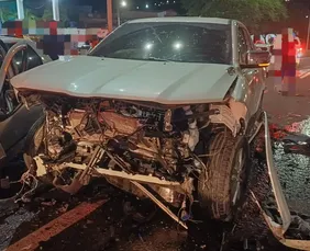 Imagem ilustrativa da imagem Acidente entre carro e caminhonete deixa um casal morto, em Pombos