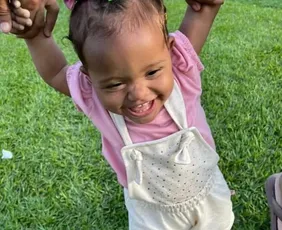 Imagem ilustrativa da imagem Bebê é morta no Rio após ser deixada com padrasto enquanto mãe estava em entrevista de emprego