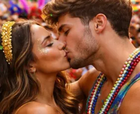 Imagem ilustrativa da imagem Beijo no Carnaval acende alerta para transmissão de doenças, afirma especialista
