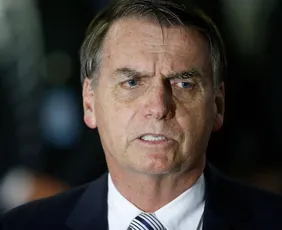 Imagem ilustrativa da imagem Bolsonaro na UTI apresenta pequena melhora na função renal, diz boletim médico