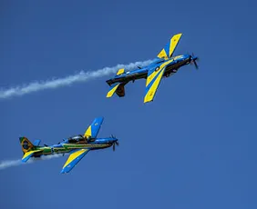 Imagem ilustrativa da imagem Esquadrilha da Fumaça realiza espetáculo aéreo no Marco Zero, neste sábado (21)