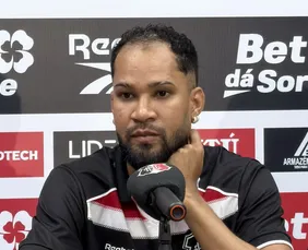 Imagem ilustrativa da imagem Everaldo vive expectativa de estreia contra o Amazonas