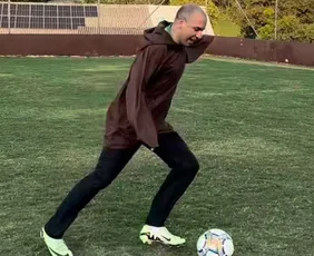 Imagem ilustrativa da imagem Frei Gilson anuncia jogo solidário na Arena de PE com astros do futebol