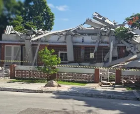 Imagem ilustrativa da imagem Galpão em construção desaba e atinge residência em Jaboatão dos Guararapes