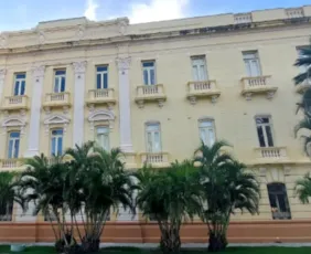 Imagem ilustrativa da imagem Governo de Pernambuco oficializa saída de secretários para disputa eleitoral