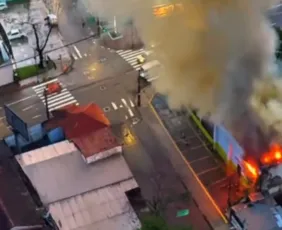 Imagem ilustrativa da imagem Incêndio atinge supermercado no bairro da Torre, no Recife