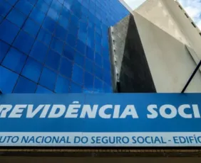 Imagem ilustrativa da imagem Justiça bloqueia bens de sindicato que tem irmão de Lula na vice-presidência