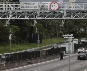 Imagem ilustrativa da imagem Maior devedor do ‘free flow’ passou mais de 5 mil vezes por pedágio e pagou só 54 tarifas