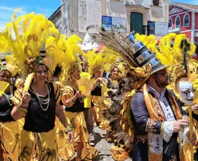 Imagem ilustrativa da imagem Maratona de frevo: Olinda ferve com blocos tradicionais e baterias nesta terça