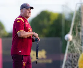 Imagem ilustrativa da imagem Márcio Goiano é efetivado como técnico do Sport após início invicto