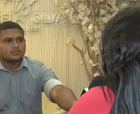 Imagem ilustrativa da imagem Menina diz que foi agarrada pelo pescoço e levada por policiais