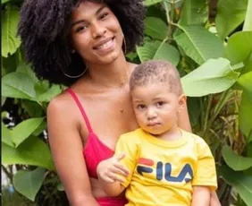 Imagem ilustrativa da imagem Mulher é morta a facadas junto com filho de 6 anos na Bahia; suspeito a perseguia há anos