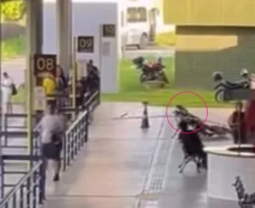 Imagem ilustrativa da imagem Mulher morre em banco do TIP e corpo aguarda mais de seis horas para ser removido