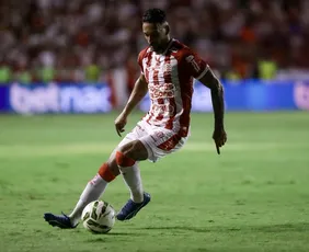 Imagem ilustrativa da imagem Náutico perde Júnior Todinho para estreia na Série B após cirurgia no joelho