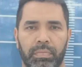 Imagem ilustrativa da imagem PMs faziam segurança de traficantes do Comando Vermelho e escolta até para ida ao hospital, diz PF