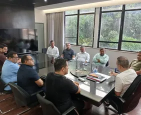 Imagem ilustrativa da imagem Presidência do Sport recebe representantes da TV Tribuna