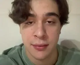 Imagem ilustrativa da imagem Quem é Pedro Turra, ex-piloto que deixou adolescente em coma após briga por chiclete