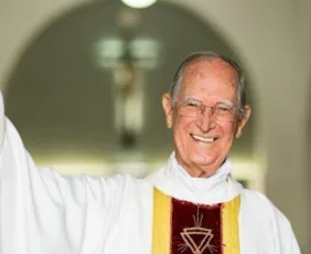 Imagem ilustrativa da imagem Recife se despede do Monsenhor Romeu da Fonte em clima de comoção