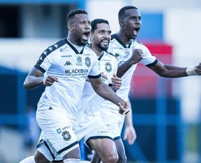 Imagem ilustrativa da imagem Rio Branco vence o Capital/DF por 2 a 0 e se isola no topo do grupo