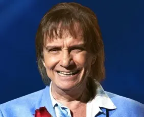 Imagem ilustrativa da imagem Roberto Carlos é anunciado como atração do São João em Caruaru