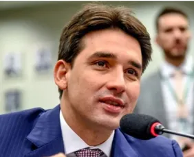 Imagem ilustrativa da imagem Silvio Costa Filho deixa Ministério de Portos e Aeroportos; sucessor é Tomé Barros