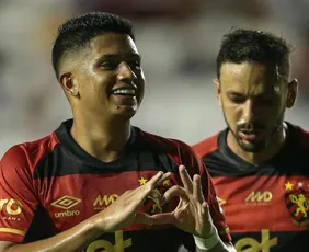 Imagem ilustrativa da imagem Sport bate o Retrô nos Aflitos e larga na frente por vaga na final do Pernambucano