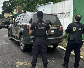 Imagem ilustrativa da imagem Veja o que se sabe sobre operação que prendeu policiais do Rio por extorsão de traficantes do CV
