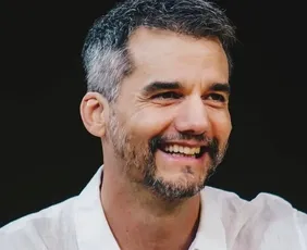 Imagem ilustrativa da imagem Wagner Moura vai atuar com Kristen Stewart em novo drama de vampiros; saiba mais