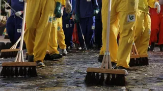 Imagem ilustrativa da imagem Bloco Vassourão realiza lavagem das ladeiras de Olinda nesta quinta (12)