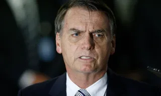 Imagem ilustrativa da imagem Bolsonaro na UTI apresenta pequena melhora na função renal, diz boletim médico