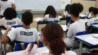 Imagem ilustrativa da imagem Chuvas em PE: Cidades da RMR e universidades suspendem aulas nesta quarta (1)