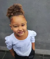 Imagem ilustrativa da imagem Criança de 5 anos morre após ser soterrada em deslizamento provocado por chuva no RJ