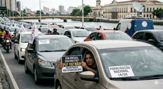 Imagem ilustrativa da imagem Entregadores e motoristas por apps mobilizados contra votação de Projeto de Lei