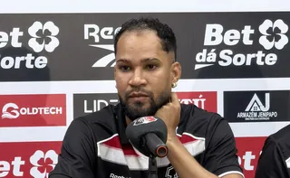 Imagem ilustrativa da imagem Everaldo vive expectativa de estreia contra o Amazonas